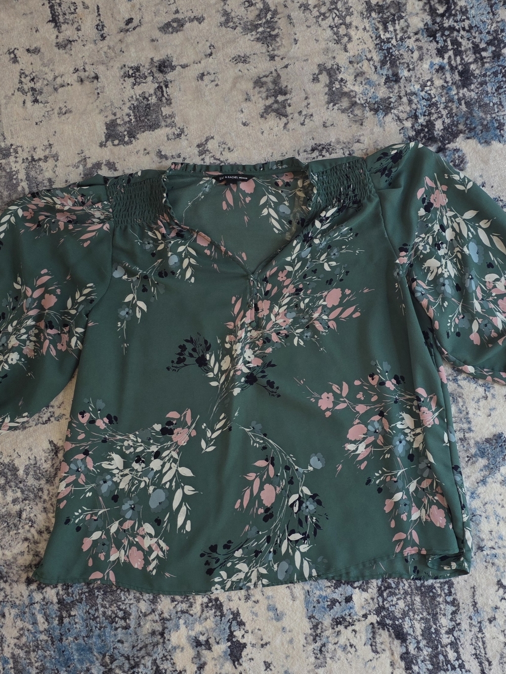 💥💥5 For $25💥💥 Floral Green Puff-Sleeve Women's Top